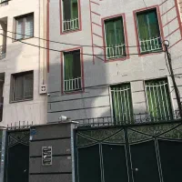 55-متر-اسکندری-خوش-نقشه-نورگیر-دار