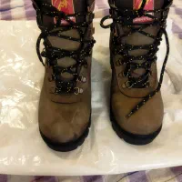 کفش کوهنوردی سایز ۳۹