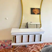 میز و اینه ارایشی