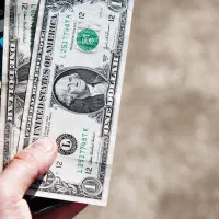 کسب درآمد در منزل برای بانوان
