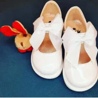 فروش یکجاکفش بچه گانه زیرقیمت تولیدی بدلیل تغیرشغل