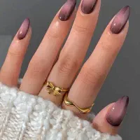 جذب دستیار ناخن حرفه ای