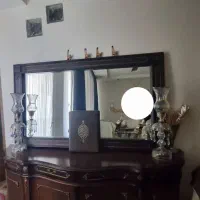 آینه وکنسول و لاله عباسی