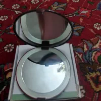 آینه مسافرتی رینگ لایت دار زیر قیمت . کاملا نو
