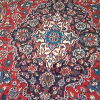 یک تخته فرش دست بافت