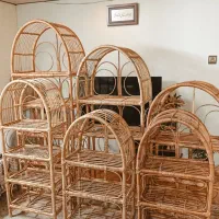 استند (کتابخانه) حصیری بافته شده از چوب مروار