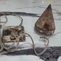 شاقول قدیمی