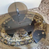 میز جلو مبلی و۲ عدد عسلی کاملا سالم