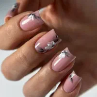 نیازمند ناخن کار با سابقه و متعهد