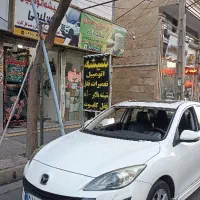 شیشه اتومبیل