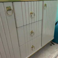 اینه و کنسول کشودار