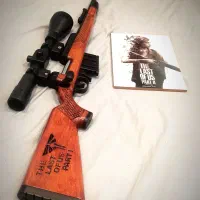 لیمیتید ادیشن تفنگ the last of us سایز اصلی