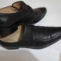 کفش چرم طبیعی ایز۴۳یا ۴۴ در حدنو