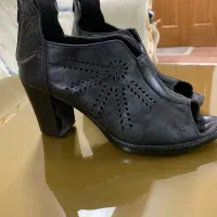 کفش های چرم طبیعی