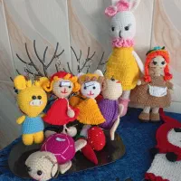 عروسکای بافتنی