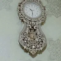 ساعت دیواری درحد نو مفت