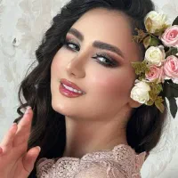 تخفیف ویژه میکاپ و شنیون از ۷۵۰