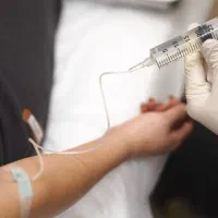 خدمات پرستاری ، وصل سرم ،تزریقات،سوند،مراقب بیمار