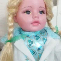 عروسک مو طلایی