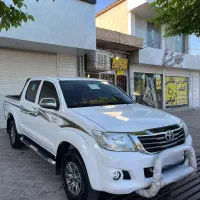 تویوتا هایلوکس 2015 در حد صفر بدون توضیح و مشابه