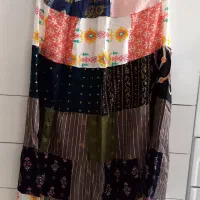 تعدادی لباس نو از جنسهای بوتیک اضافه مونده .
