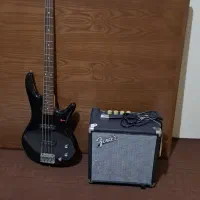 گیتار بیس فندر به همراه آمپلی فندر ۱۵