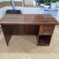صندلی و میز مدیریت