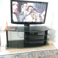 میز تلویزیون شیشه ای