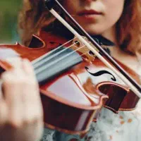 آموزش موسیقی و زبان
