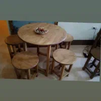 میز ونیمکت گرد
