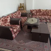 مبل راحتی هفت نفره به همراه جلو مبلی و میز عسلی