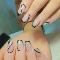 آموزش کاشت ناخن