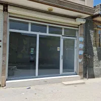 دو باب مغازه محله پرتردد