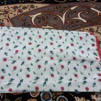 روبالشتی گل قرمز ۴عدد وسفید ۶عدد نو