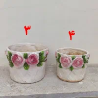 تعدادی گلدان کارکرده به فروش می‌رسد