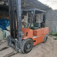 اجاره لیفتراک برای تخلیه بار با قیمت مناسب