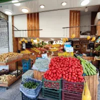 فروشنده هایپر میوه