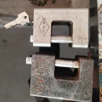 قفل کتابی