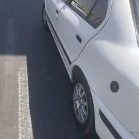 سمنددوگانه شرکت بدون رنگ