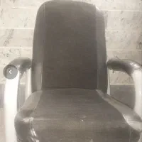 صندلی اداری و استودیو