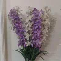 گلدان وگل باهم