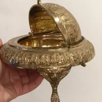 خاویار خوری
