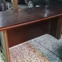 میز اداری یا مغازه