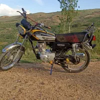 موتور ۱۲۵ مدل ۹۰ سیلندر بزرگ پنج دنده