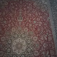 دو عدد فرش ماشینی لاکی یه ۶ متری و یه ۱۲ متری