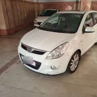 هیوندا i20 مدل2012