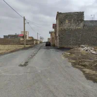 زمین تنگ افتاده بلوار کشاورز