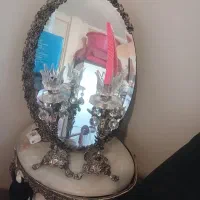 کنسول و آیینه و شمعدون