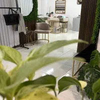 واگذاری سالن زیبایی باتجهیزات مشتری درمحیطی آرام