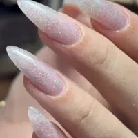 کاشت ناخن فقط۳۰۰